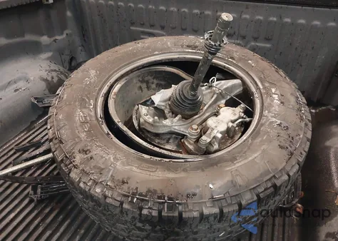 2019 Ram 1500 Big Horn/Lone Star 4X4 5'7 Box from USA, damaged, VIN 1C6SRFFT6KN890780